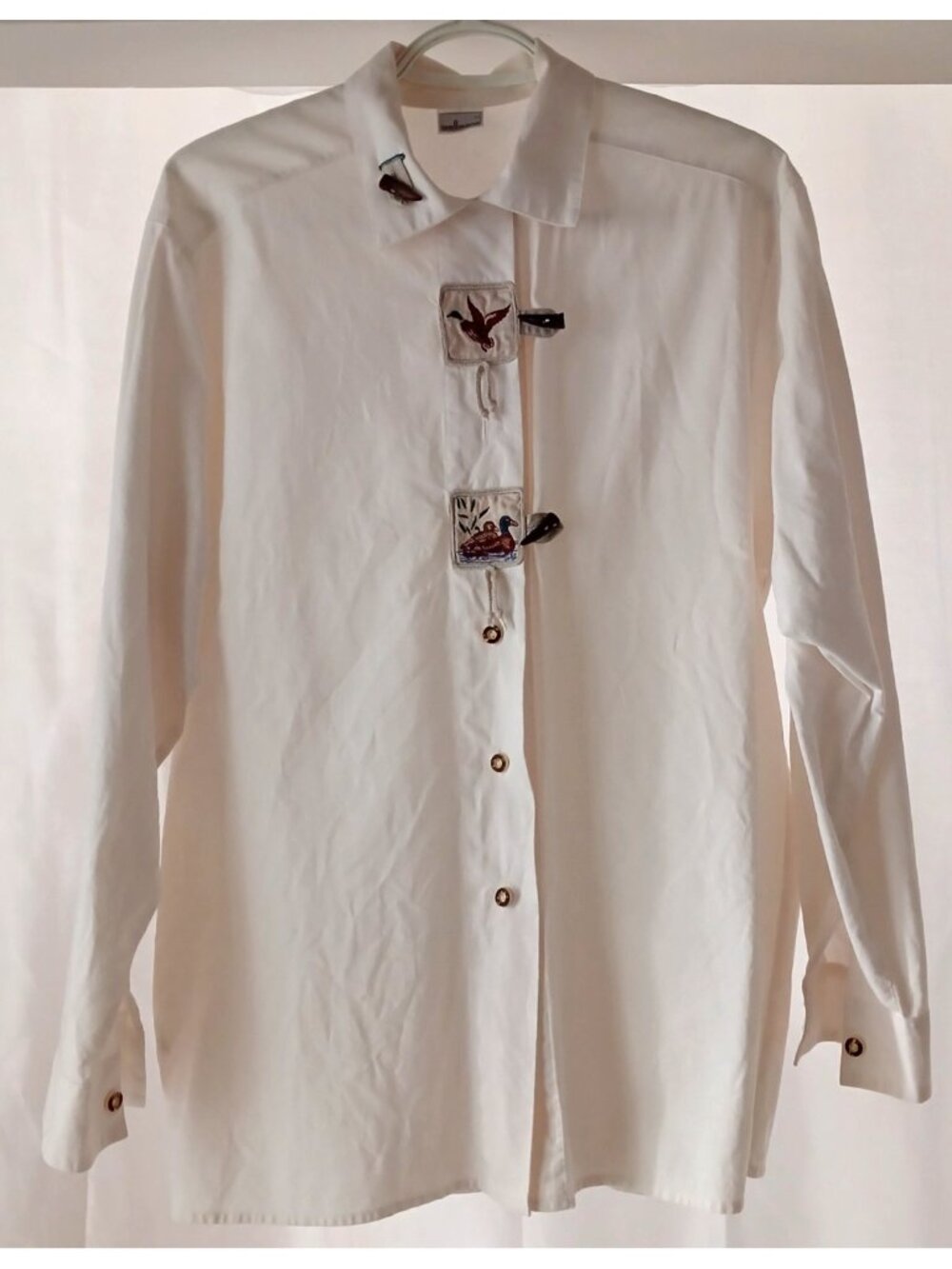 Wallmann  Button Up Shirt Made in Austria Wood Like Buttons Womens Size 42 Cream
